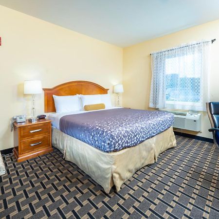 Mt. Rose Hotel Файетвил Екстериор снимка